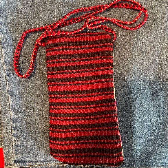 Boho woven bag from Peru with 12” cord button closure and colorful design NWOT - Picture 3 of 10